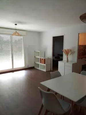 Télévision ou salle de divertissement dans l'établissement Appartement Mios