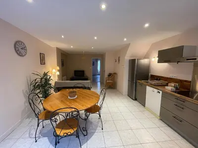 Cuisine ou kitchenette dans l'établissement Au Cœur d Orgelet