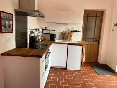 Cuisine ou kitchenette dans l'établissement Varanges, near Cluny & Taizé