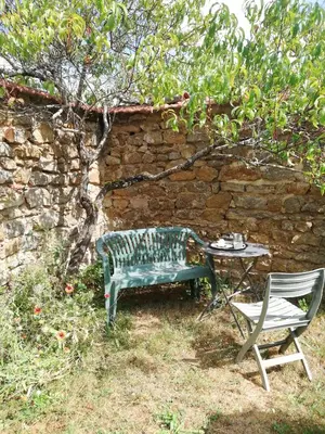 Jardin de l'établissement Varanges, near Cluny & Taizé