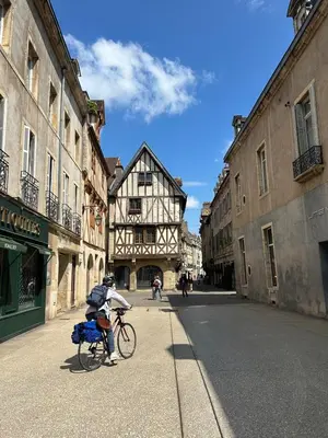 Quartier de l'appartement ou autre quartier proche