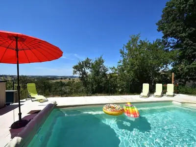 Piscine de l'établissement Apartment in Cuzy with Heated Pool ou située à proximité