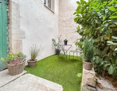 Jardin de l'établissement Appartement T2 Charmant en Centre-ville de Dijon