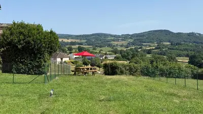 Vue générale sur la montagne ou vue sur la montagne depuis la maison de vacances
