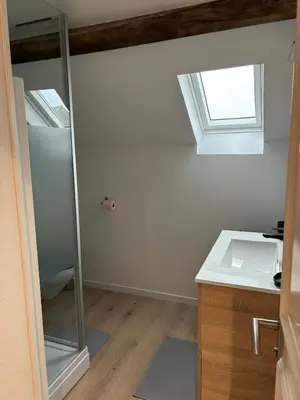 Salle de bains dans l'établissement Maison des tilleuls