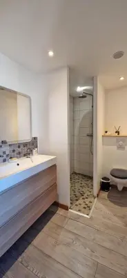 Salle de bains dans l'établissement Gîte de la Diligence
