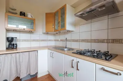 Cuisine ou kitchenette dans l'établissement Charming quiet accommodation with balcony and parking