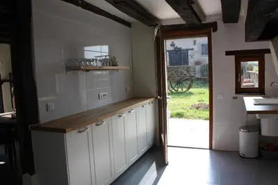Cuisine ou kitchenette dans l'établissement Gîte Chevannes