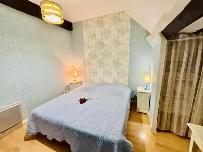 Un ou plusieurs lits dans un hébergement de l'établissement Le duplex cosy - 65m2 - Proche Gare TGV et RCEA