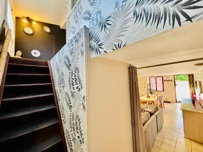 Cuisine ou kitchenette dans l'établissement Le duplex cosy - 65m2 - Proche Gare TGV et RCEA