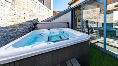 Plan de l'établissement Maison ALMA Piscine -Baby Foot - Cheminée- Jacuzzi