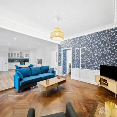 Charme & confort avec extérieur privatif en ville