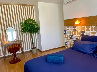 Un ou plusieurs lits dans un hébergement de l'établissement Mid Century - 3 bedrooms - Parking - 6 people