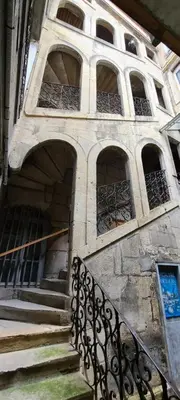 Plan de l'établissement appartement plein centre ville