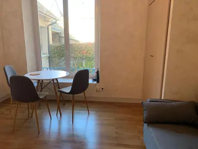 Coin salon dans l'établissement Logement au coeur de la ville