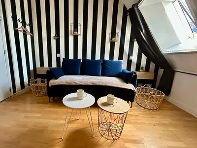 Coin salon dans l'établissement Le petit Lemullier, hypercenter