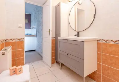 Salle de bains dans l'établissement Appartement proche gare