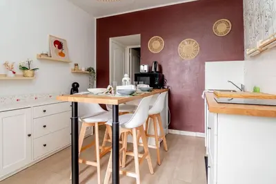 Cuisine ou kitchenette dans l'établissement Appartement proche gare