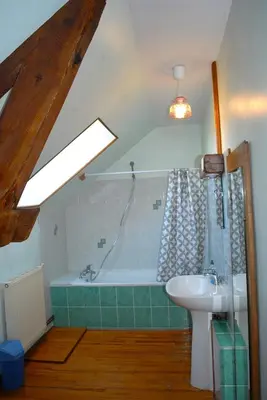 Salle de bains dans l'établissement La maison de l etang