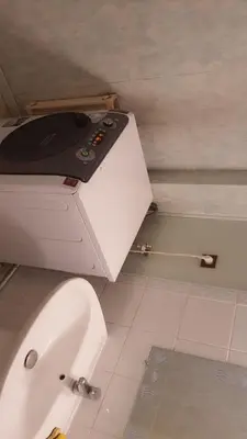 Salle de bains dans l'établissement Joli appartement de 2 chambres au centre-ville