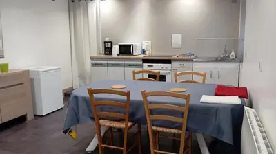 Cuisine ou kitchenette dans l'établissement Chez Flo