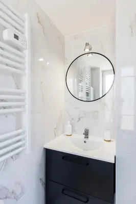 Salle de bains dans l'établissement Le Nido - stationnement privé gratuit