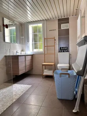 Coin salon dans l'établissement Maison aux portes de Dijon à la campagne