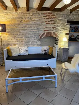 Coin salon dans l'établissement Beautiful 70 m2 village house