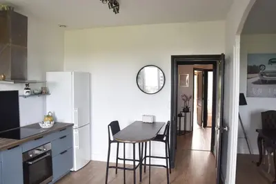 Cuisine ou kitchenette dans l'établissement La Maison des Vignes à 5 minutes de l A6 & Macon
