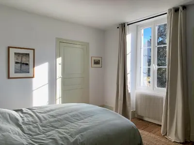 Un ou plusieurs lits dans un hébergement de l'établissement Maison au calme en Bourgogne - Jardin, Tennis & Vélo