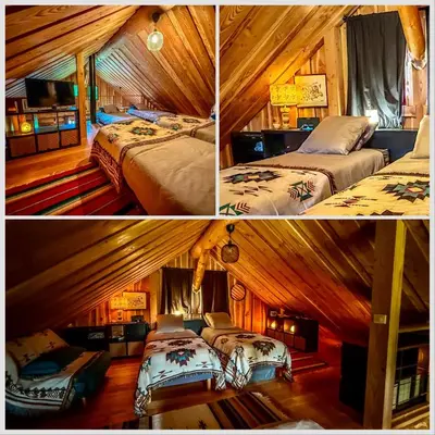 Un ou plusieurs lits dans un hébergement de l'établissement Feel Timber House