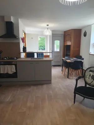 Cuisine ou kitchenette dans l'établissement Maison de campagne