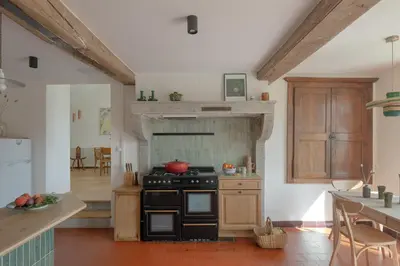 Cuisine ou kitchenette dans l'établissement Le Petit Civry