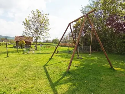 Aire de jeux pour enfants de l'établissement La Ferme de la Bergerie