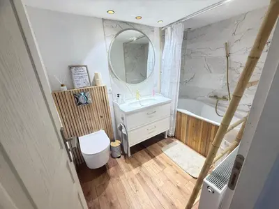 Salle de bains dans l'établissement Appart cocooning terrasse