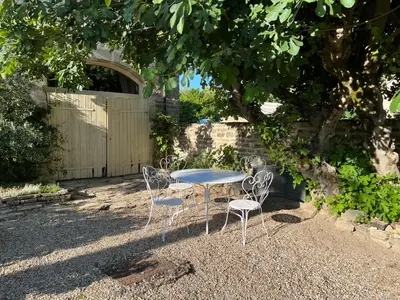 Jardin de l'établissement Gîte Laure et Henri