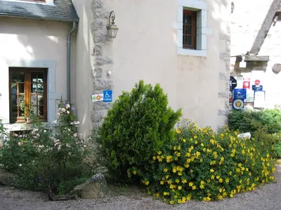 Jardin de l'établissement Auberge De L'Atre