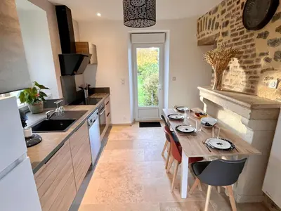 Cuisine ou kitchenette dans l'établissement La Maisonnette de Chevannes