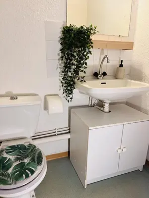 Salle de bains dans l'établissement Numéro 119- Studio Sacré Cœur Proche Basilique