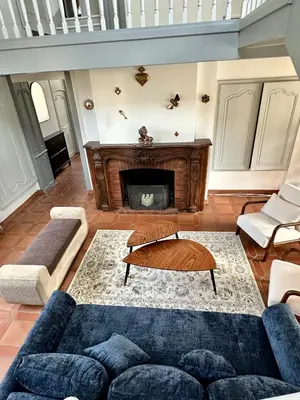 Coin salon dans l'établissement Villa Alexandre III
