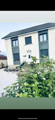 Jardin de l'établissement Duplex moderne et spacieux 6 couchages