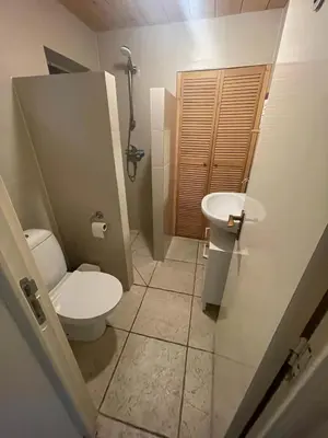 Salle de bains dans l'établissement Maison Annelore