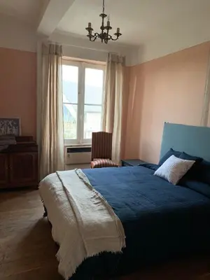 Un ou plusieurs lits dans un hébergement de l'établissement La Maison de Belles Vues