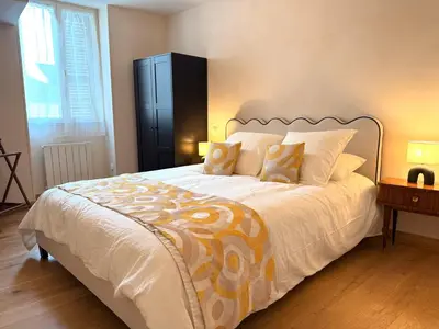 Un ou plusieurs lits dans un hébergement de l'établissement Casa Luna Burgundy
