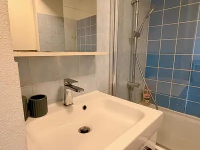 Salle de bains dans l'établissement Duplex - calme- parking gratuit