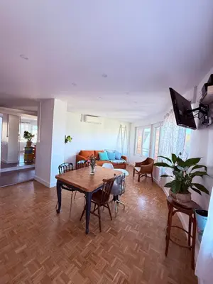 Télévision ou salle de divertissement dans l'établissement Dijon Centre Jolie Vue Spacieux