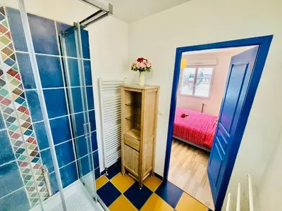 Un ou plusieurs lits dans un hébergement de l'établissement Maison de Charme - Proche gare - Le Creusot
