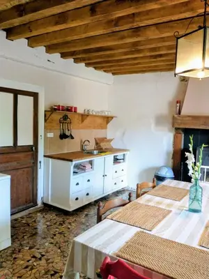 Cuisine ou kitchenette dans l'établissement L'ancien Presbytère