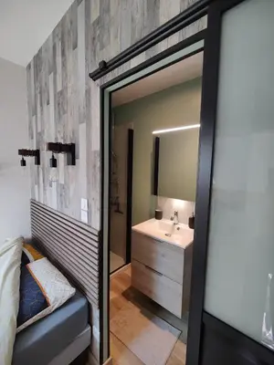 Salle de bains dans l'établissement Ateliers des rêves - climatisé, Dijon centre
