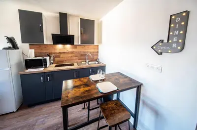 Cuisine ou kitchenette dans l'établissement Versant Est